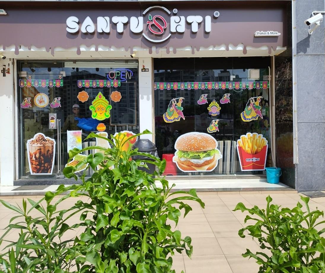 navaratri special decoration at fast food shop