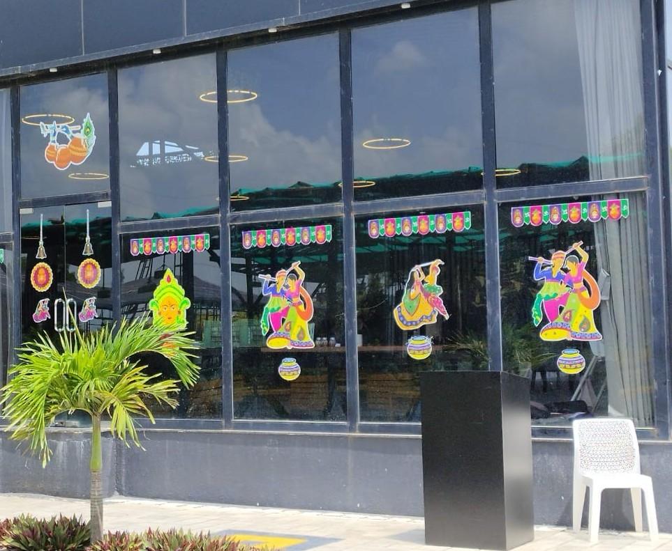 navaratri special decoration on glass wall